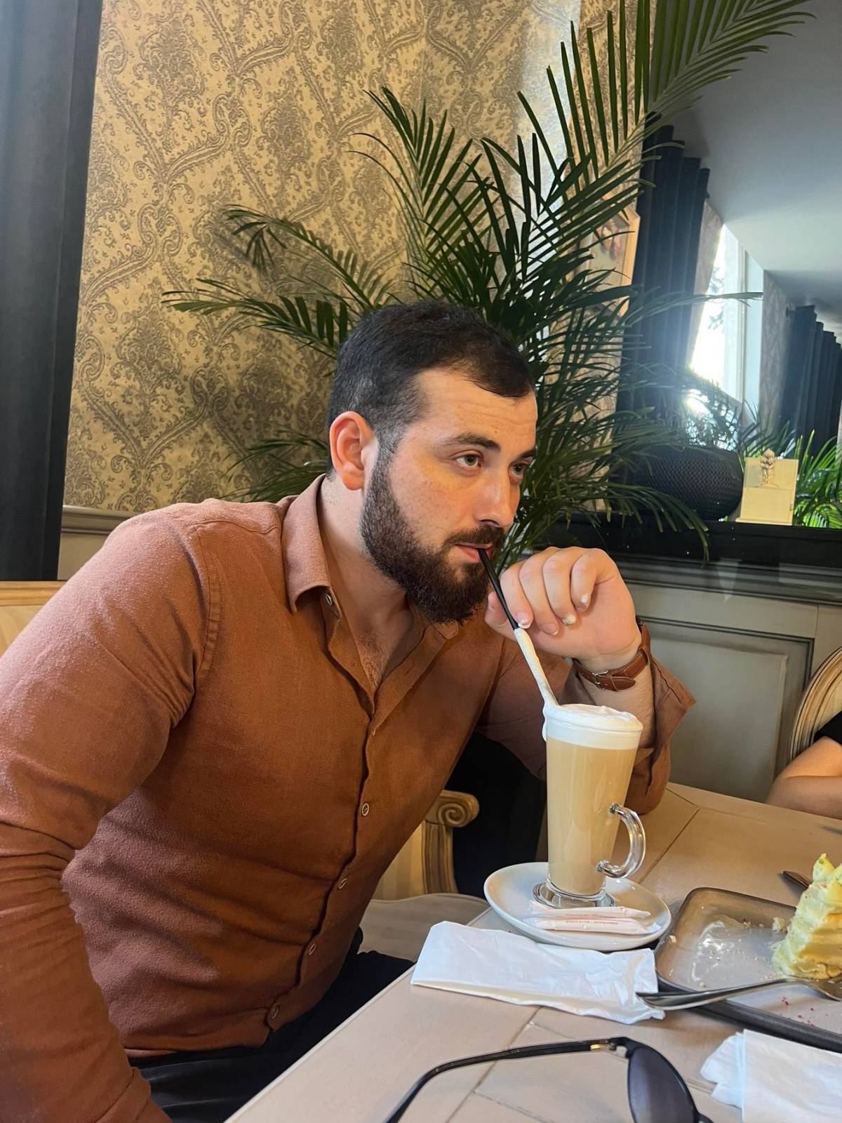 რობიზონი ლაღიძე
